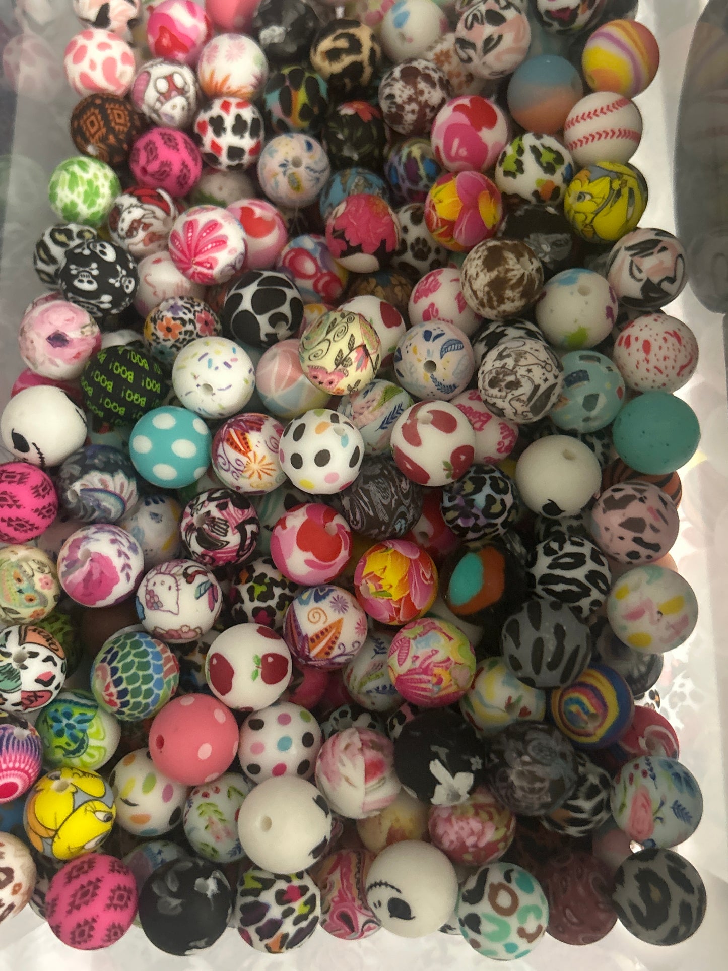 15mm Printed Round Beads Scoops