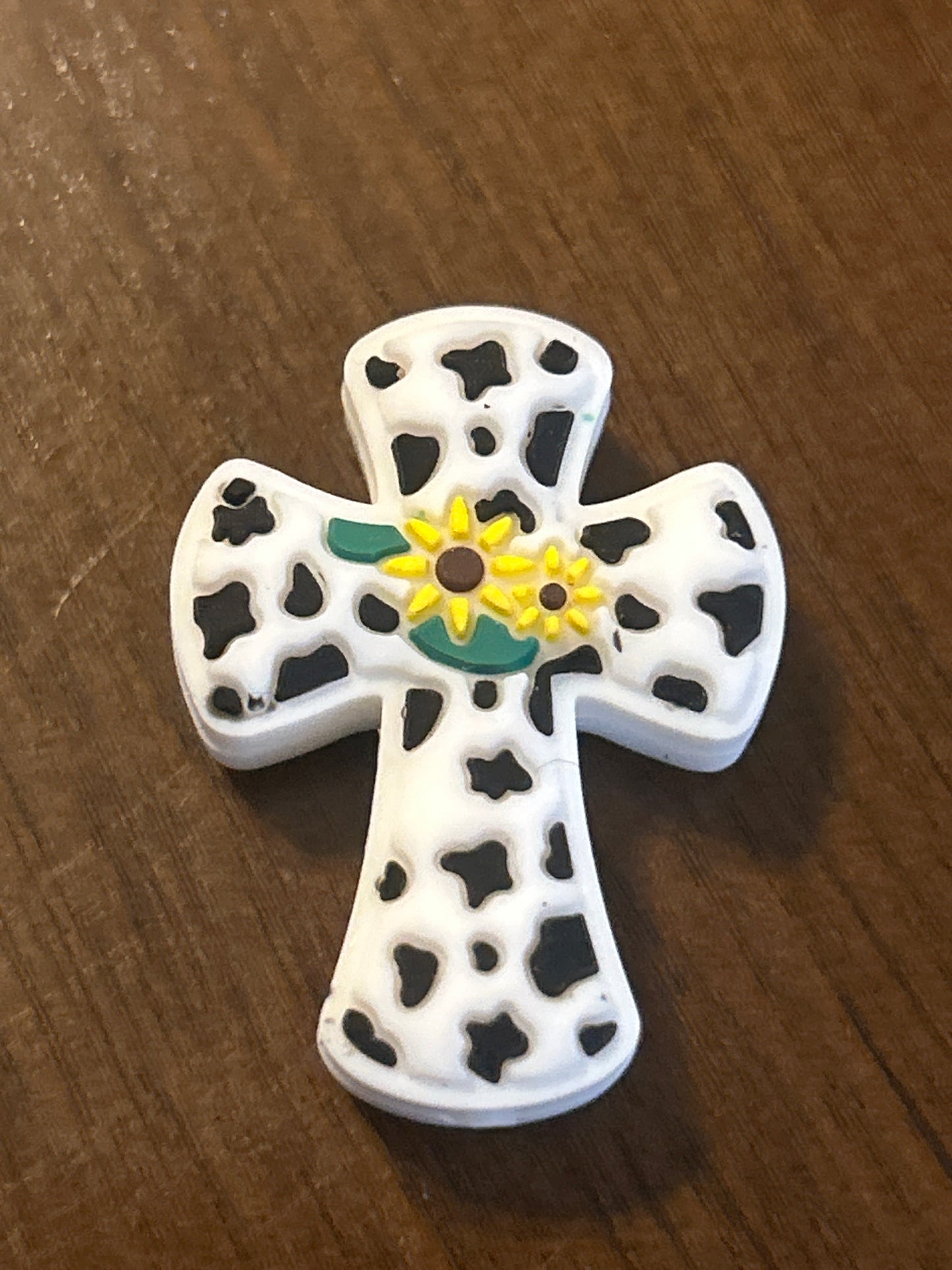 Cross w/pattern Silicone Focal Bead