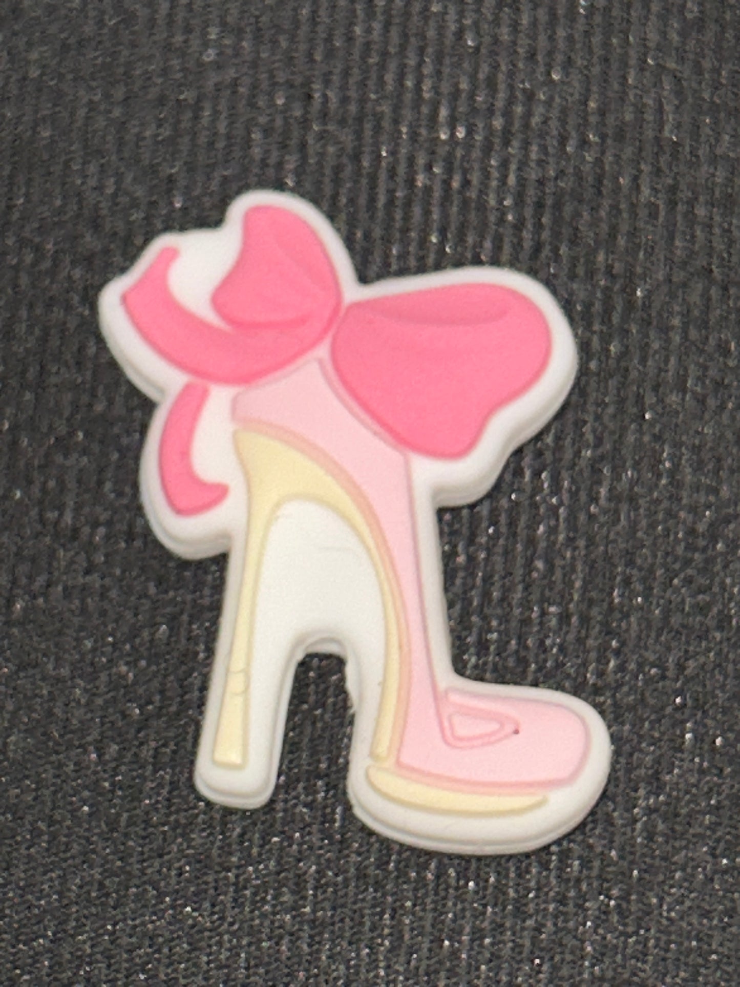 Pink High Heel w/bow Silicone Focal Bead