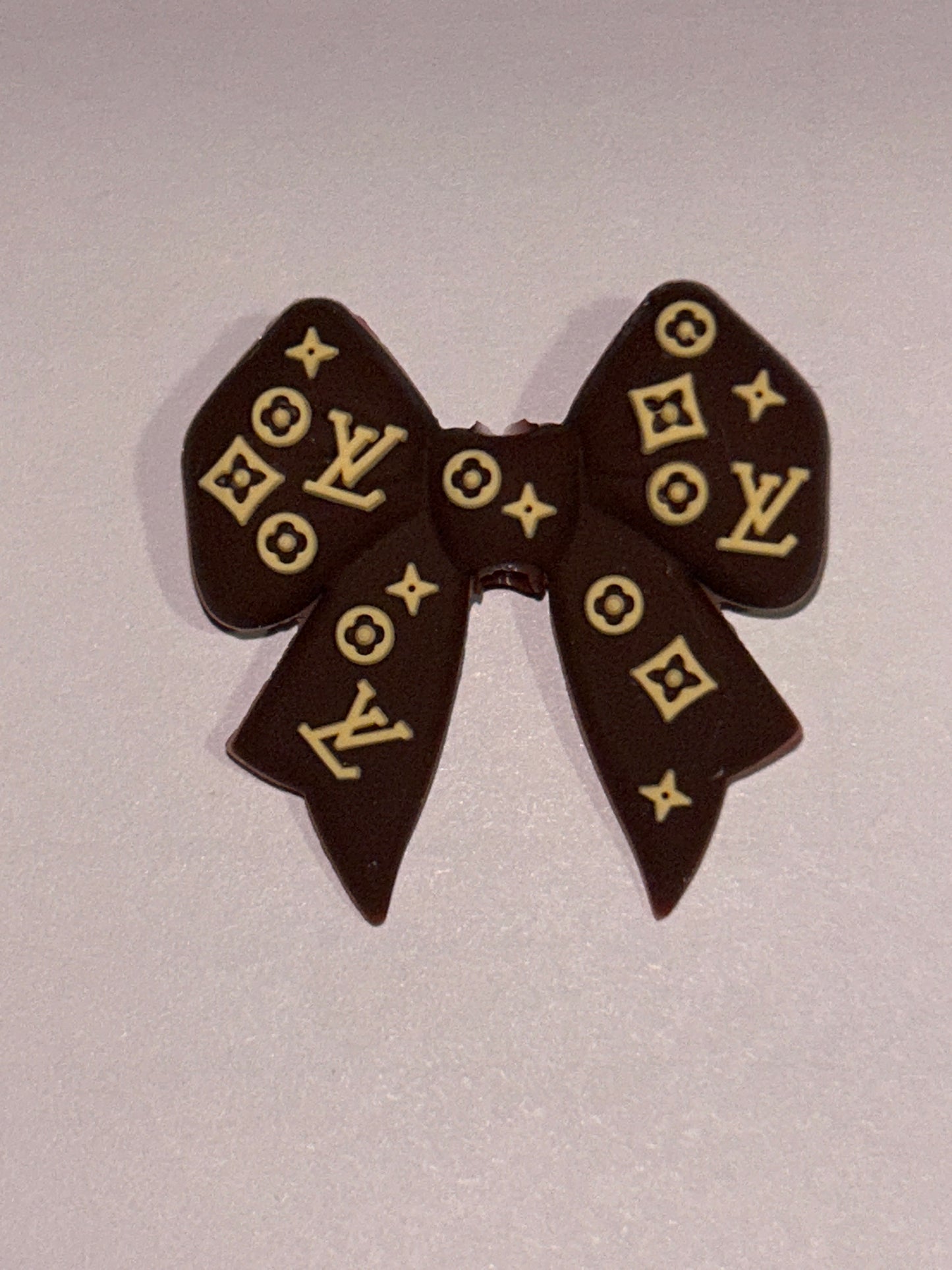 L Vee Bow Silicone Focal Bead