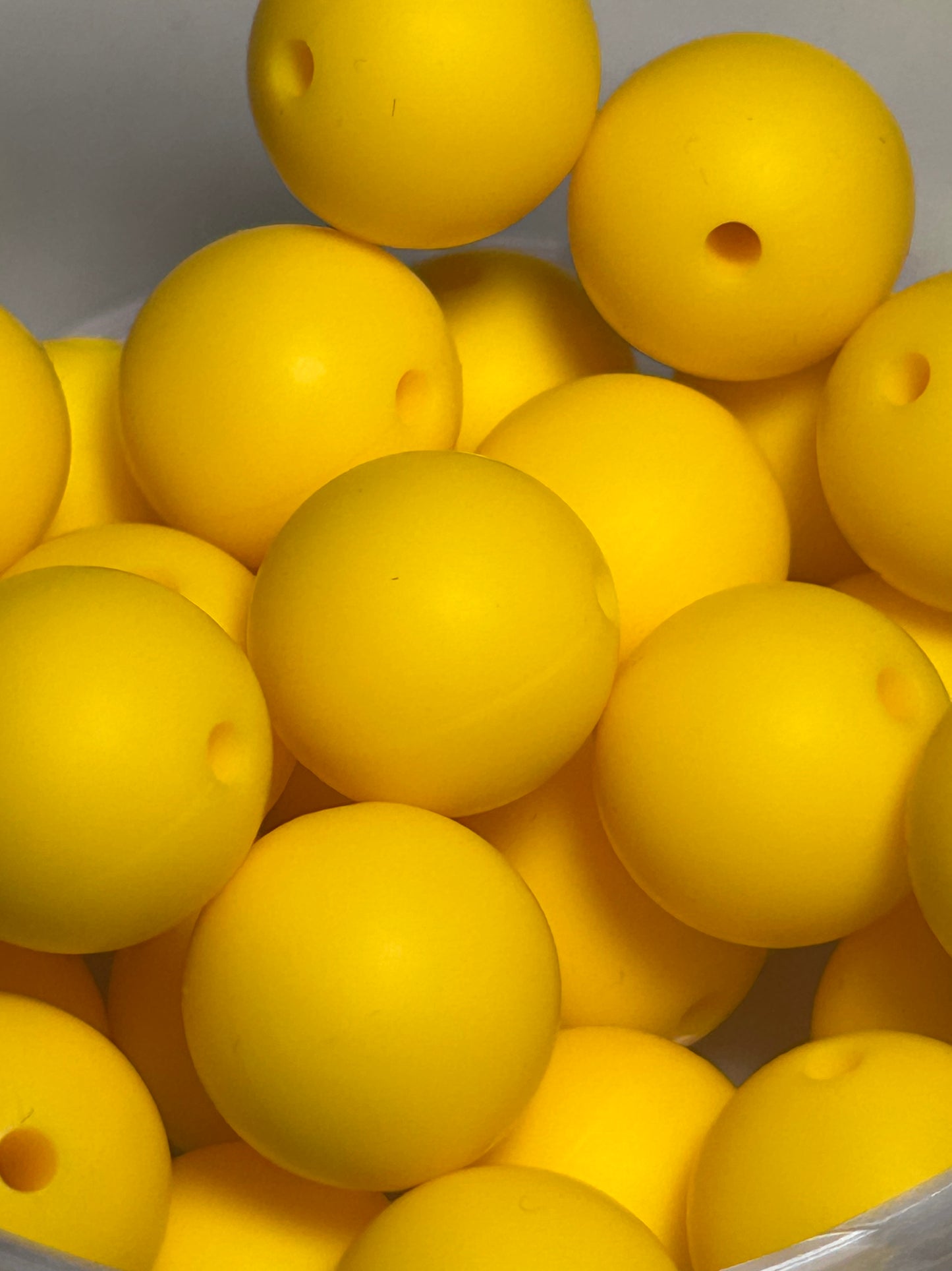 15mm - Single Round Silicone Beads