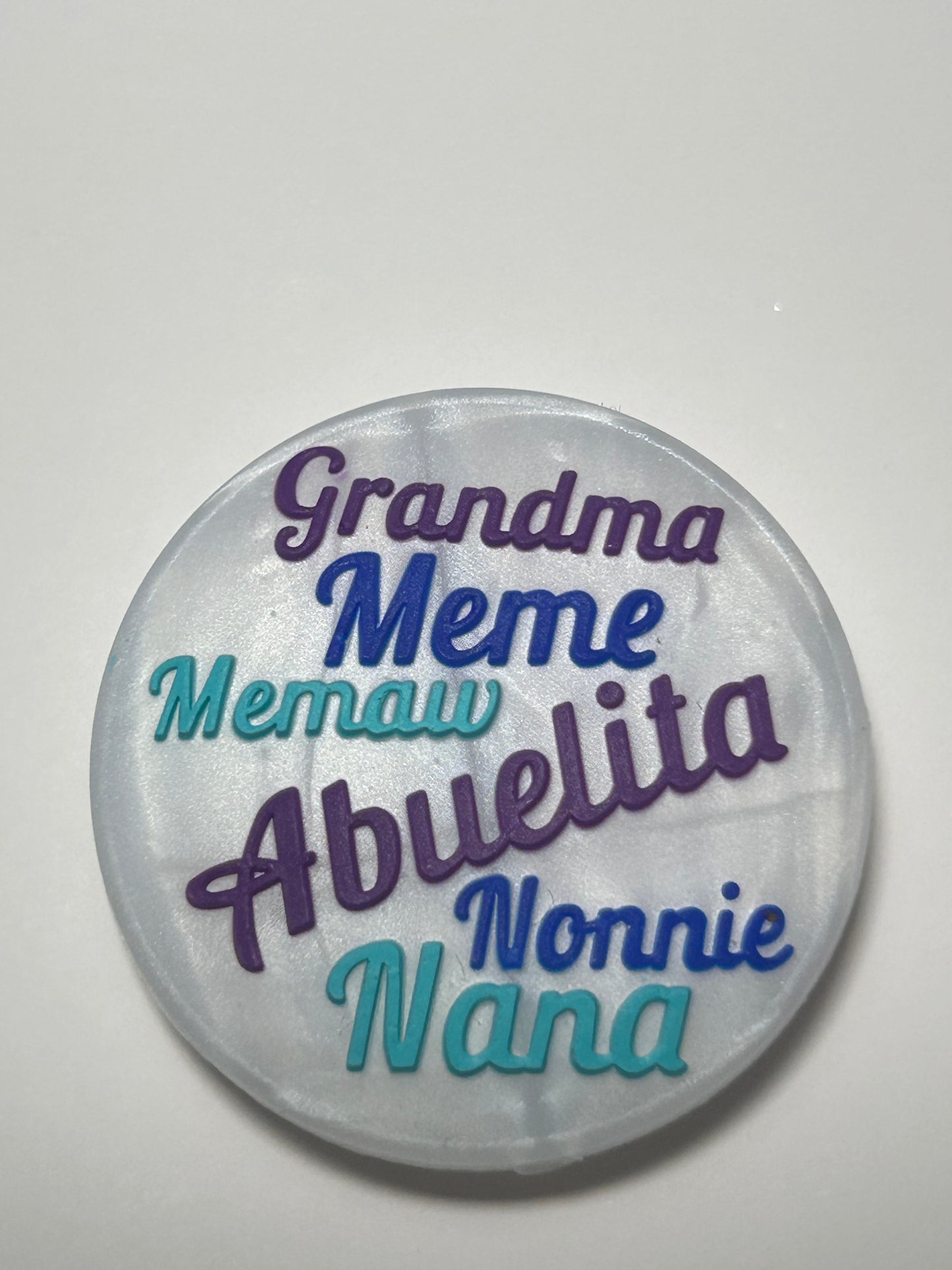 Grandma, Meme, Memaw, Abuelita, Nonnie, Nana Silicone Focal Bead
