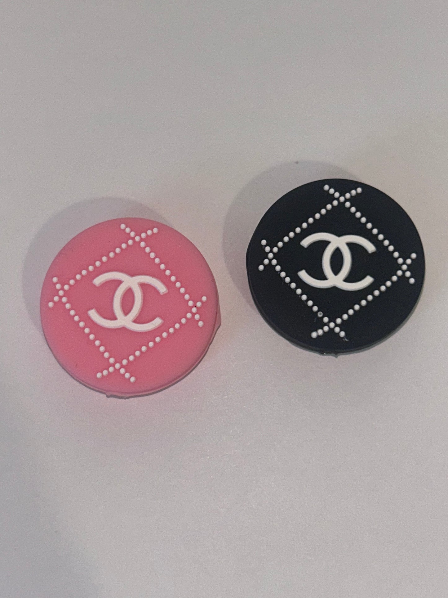 Cee Cee Round with dots Silicone Focal Bead