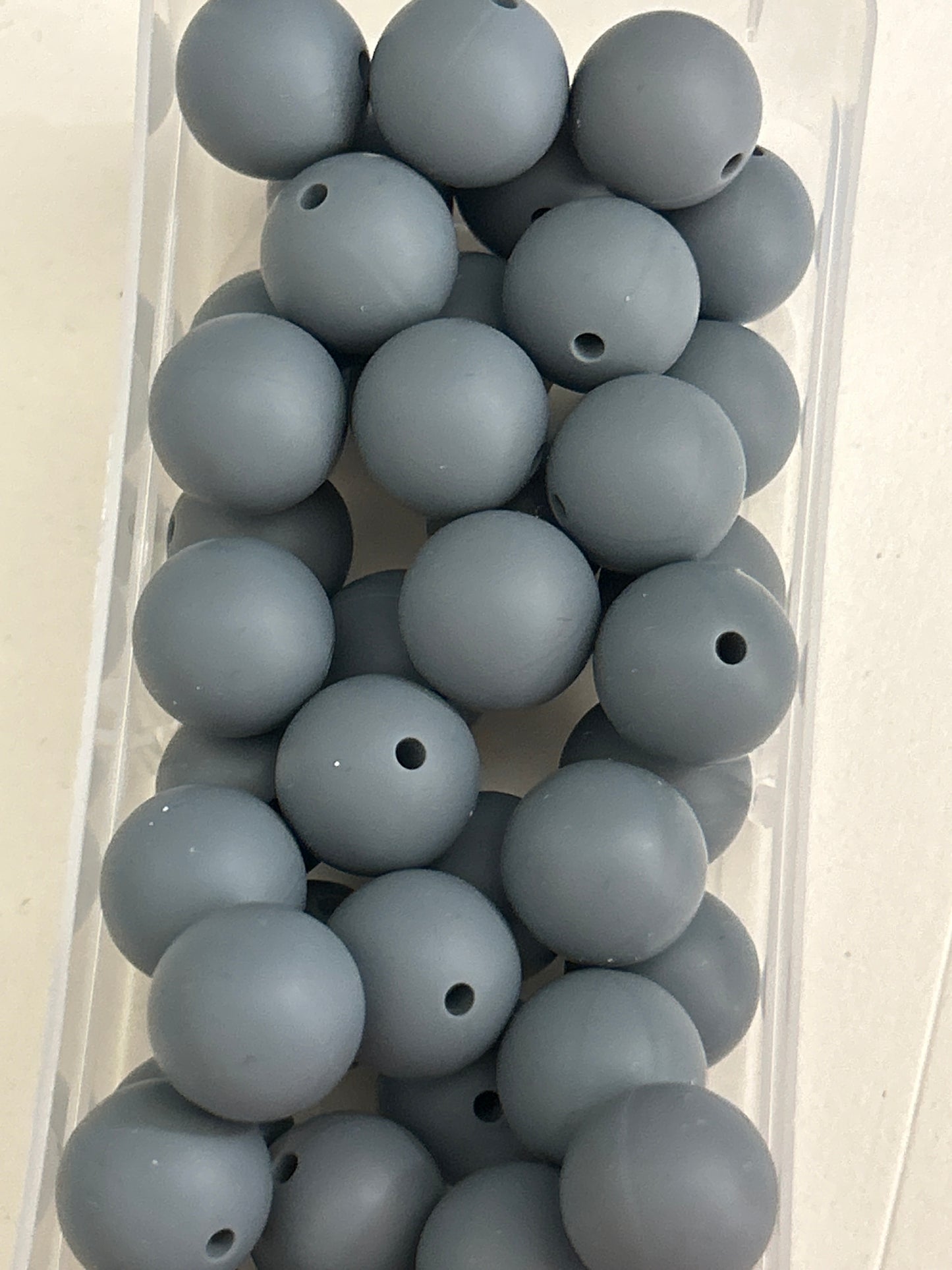 15mm Solid Round Beads (Various Colors)