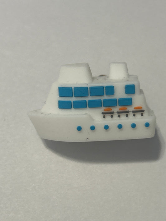 Cruise Ship 3D Silicone Focal Bead