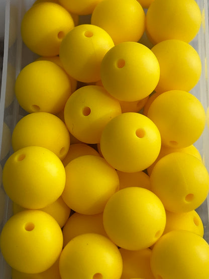 15mm Solid Round Beads (Various Colors)