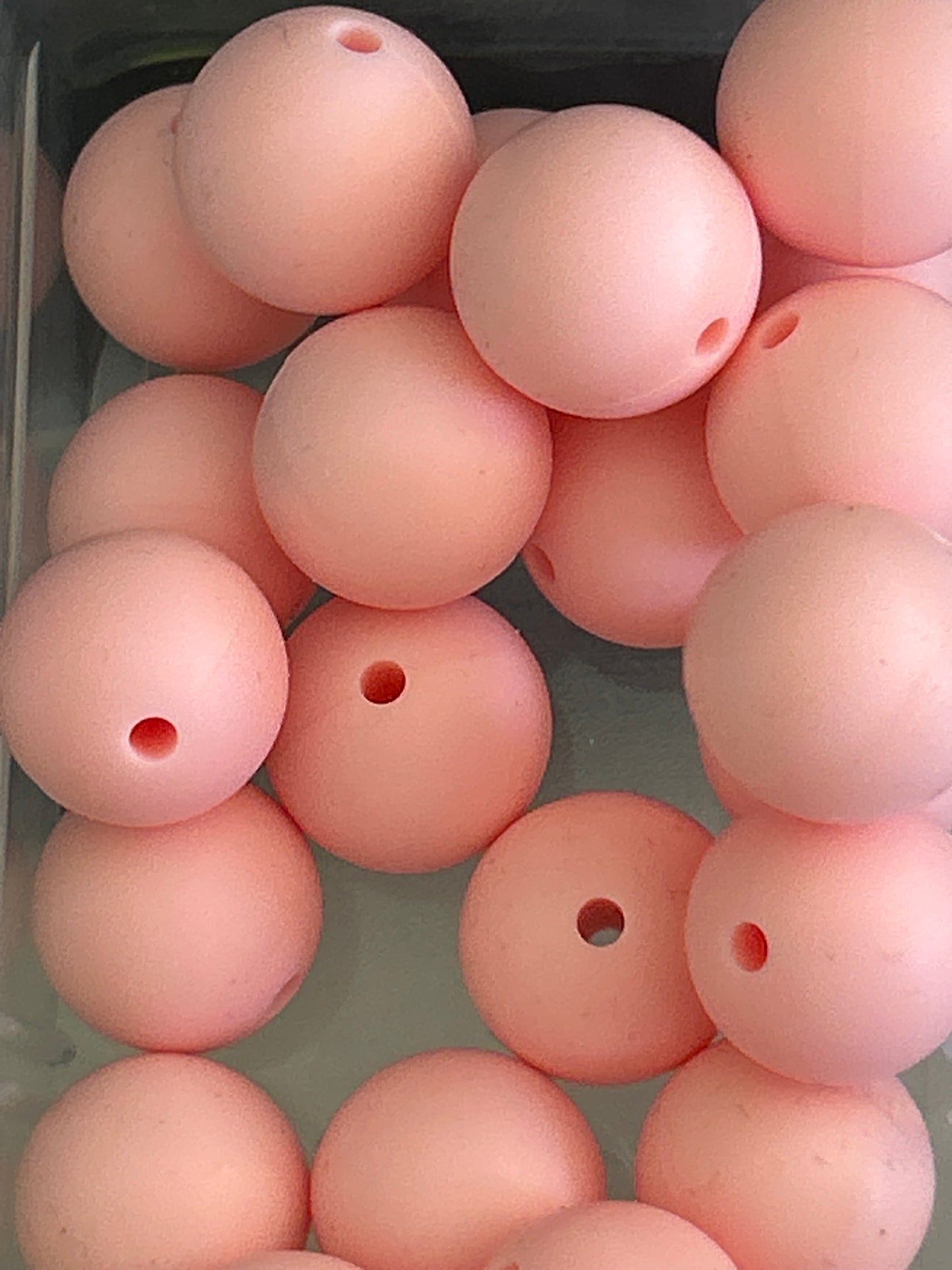 15mm Solid Round Beads (Various Colors)