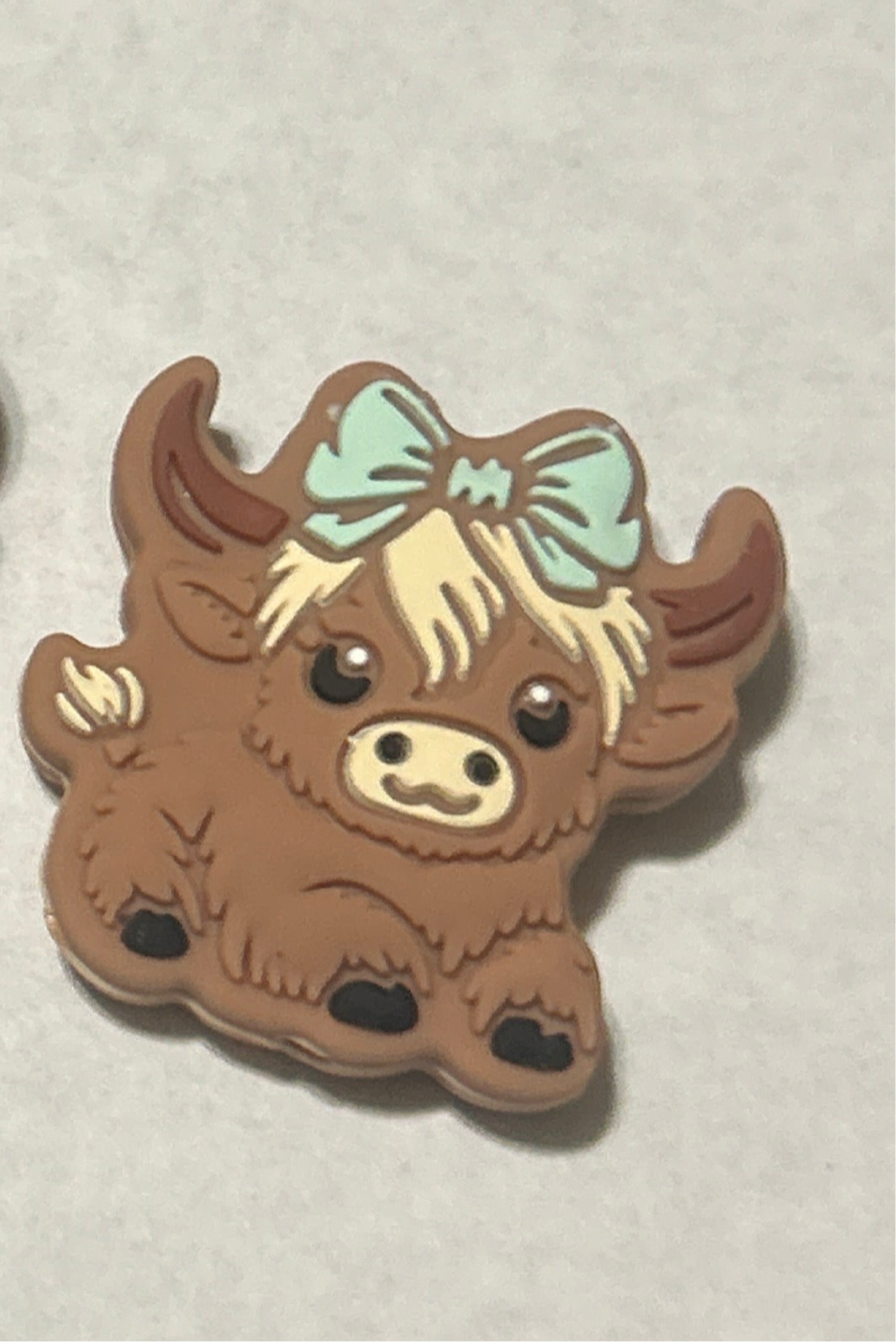 Highland cow w/bow