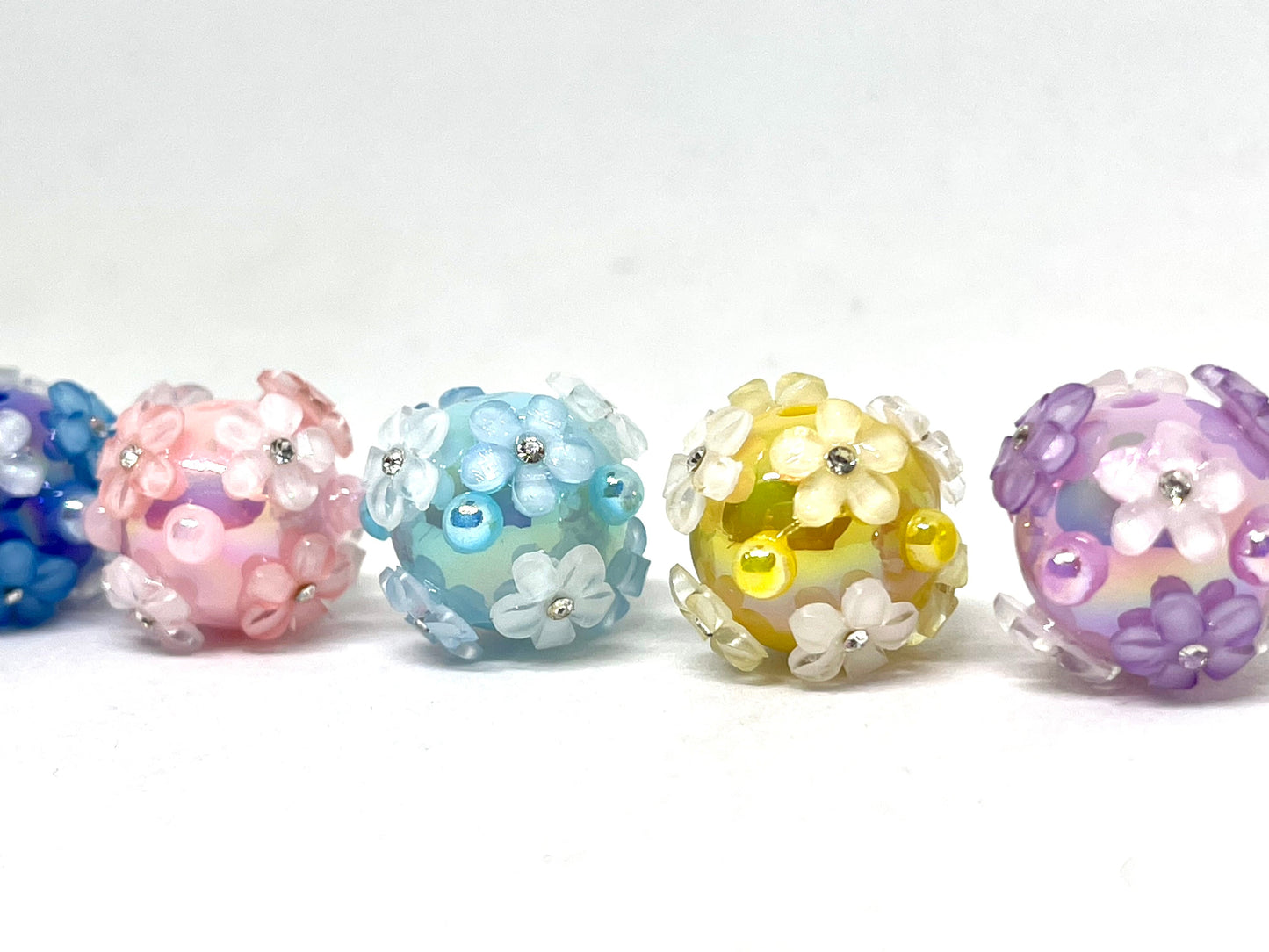 She's A Wild Flower Fancy Beads- 5pcs