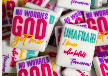 No worries GOD got me -Unafraid I know who holds tomorrow- (Double Sided)